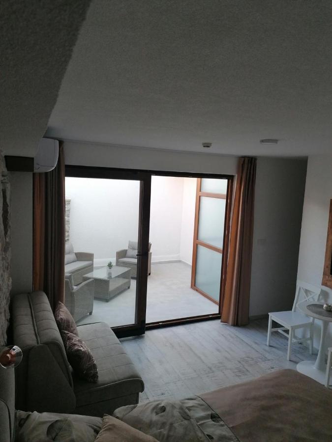 Vila Mira トレビニエ エクステリア 写真